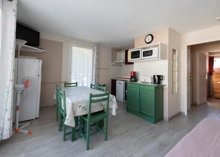 T2 Avec Piscine Et Parking, 700m Plage, 4-6 Pers. - Fr-1-803-93 Lägenhet *