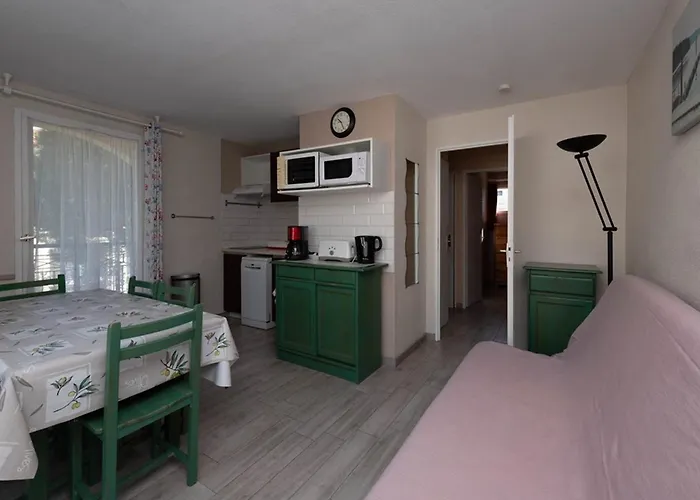 T2 Avec Piscine Et Parking, 700m Plage, 4-6 Pers. - Fr-1-803-93 * Le Lavandou