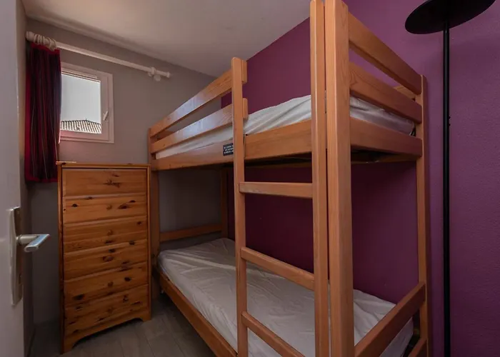 Lägenhet T2 Avec Piscine Et Parking, 700m Plage, 4-6 Pers. - Fr-1-803-93